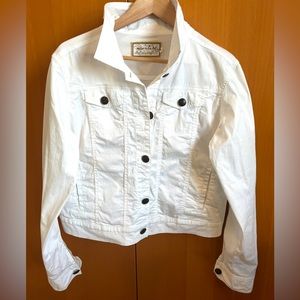 Adventura sustainable white cotton jacket made in India L